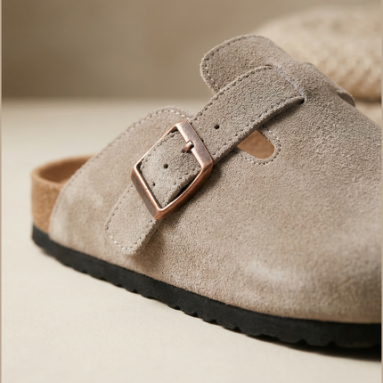 Veloursleder Clogs Taupe – Komfort Clog aus echtem Rindsleder (Eigenmarke)